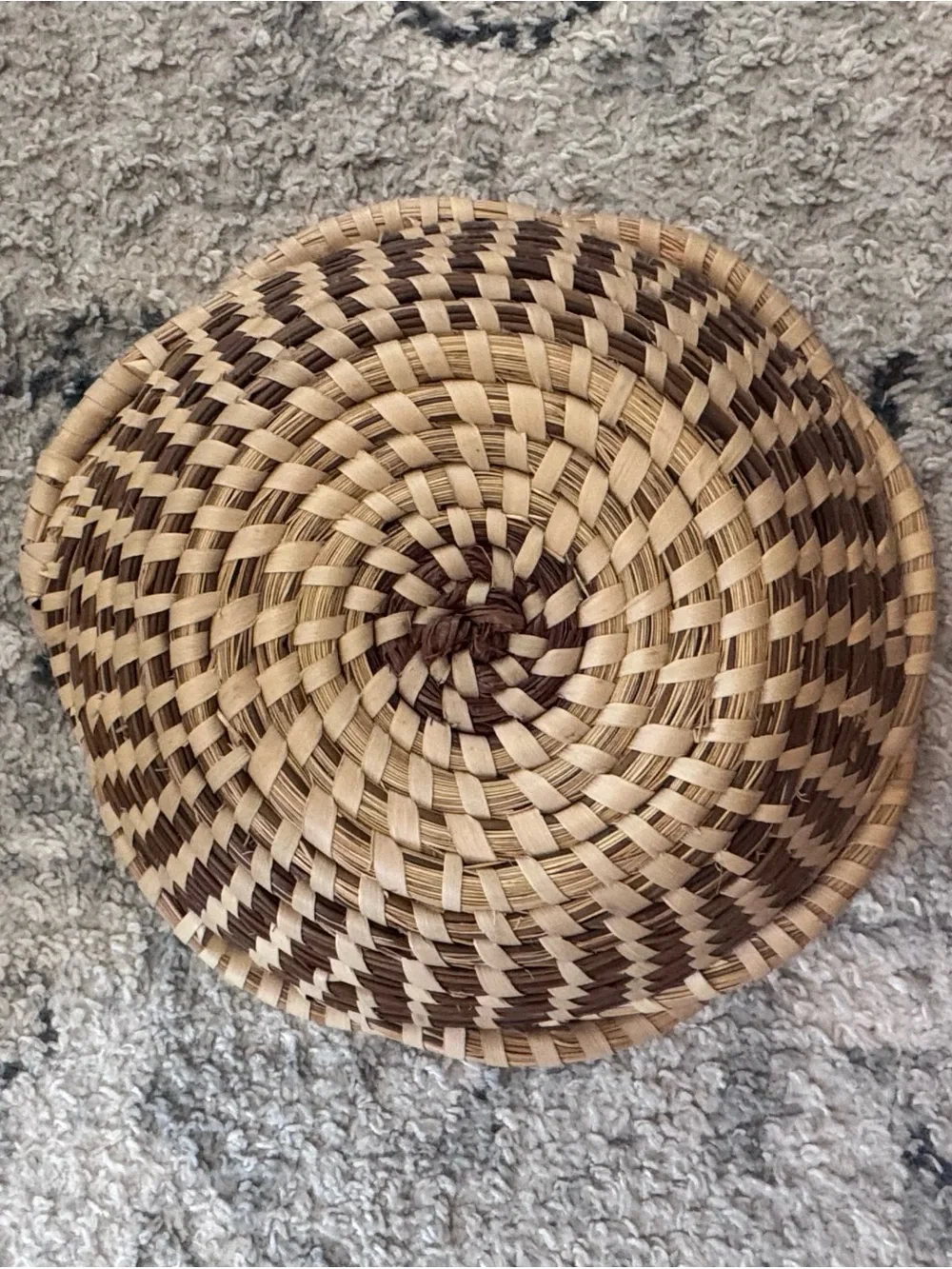 Low country Gullah sweetgrass basket bowl multicolored 8.5 inches across